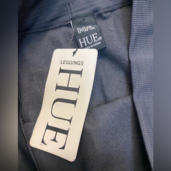 Hue medium large grey leggings NWT - Picture 4 of 5